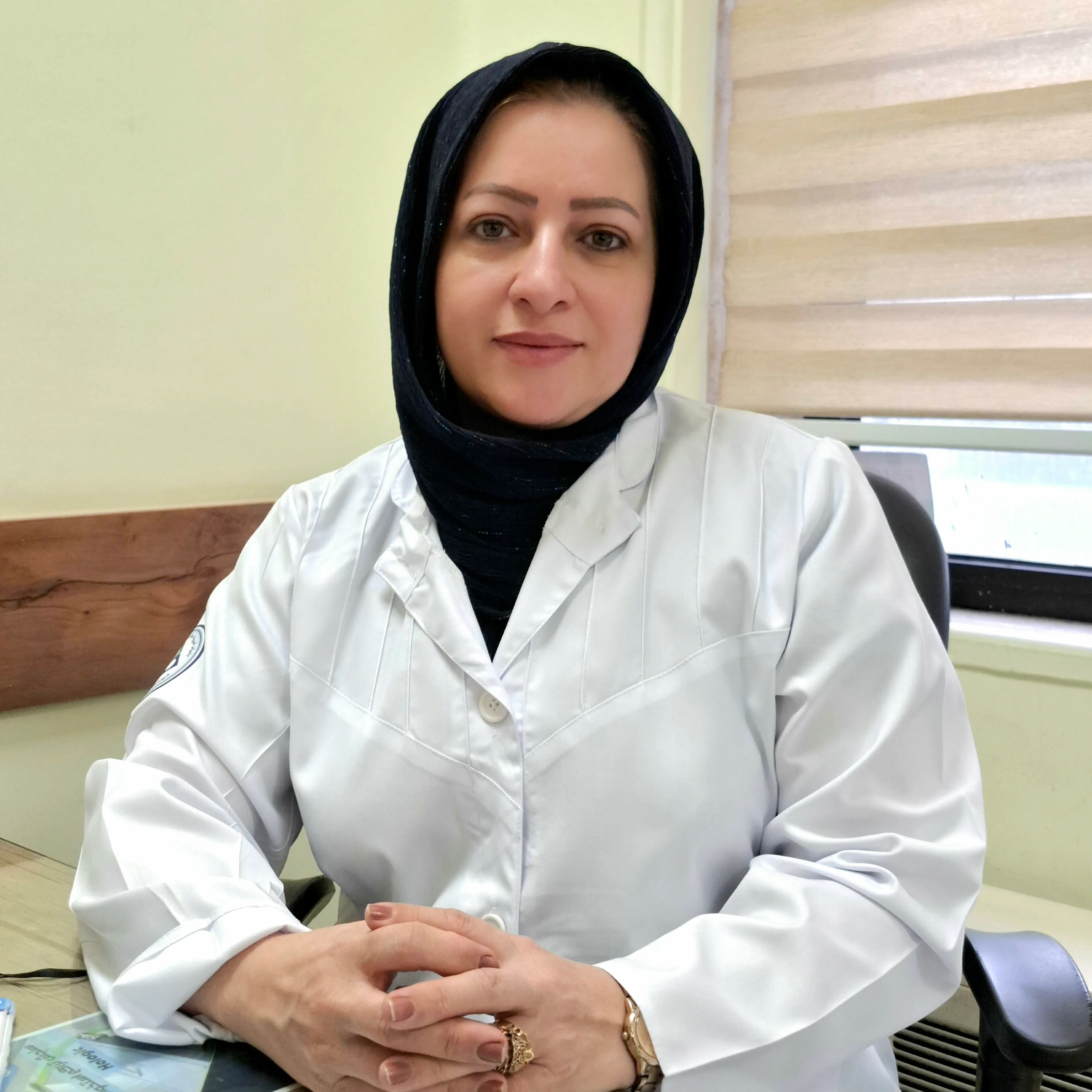 نسرین آهنگری